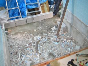 ０．７５坪から１坪へちょっと増築します。