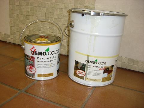 オスモ社の自然素材の塗料です