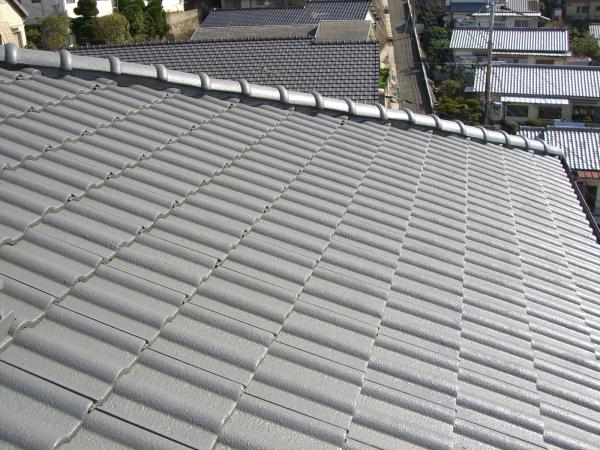 見事に綺麗な屋根面が復活しました。