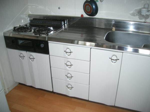 ガスキャビネットの取り替え