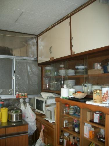 造り付けの収納も撤去しました。