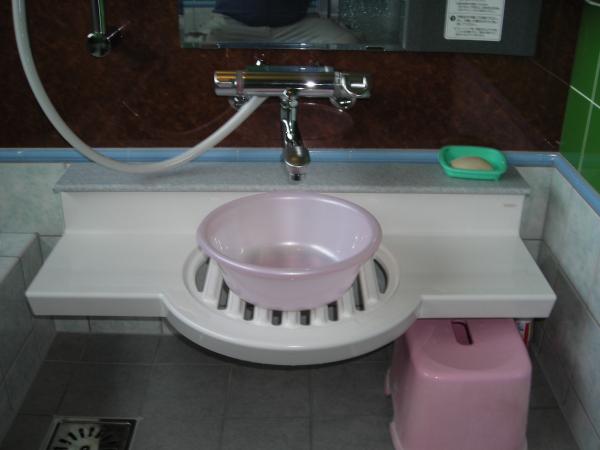 土間の上部には浴室暖房もあり、冬でもホッカホカです。