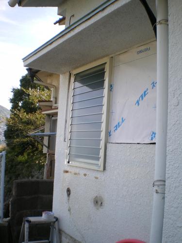 ルーバーサッシに交換