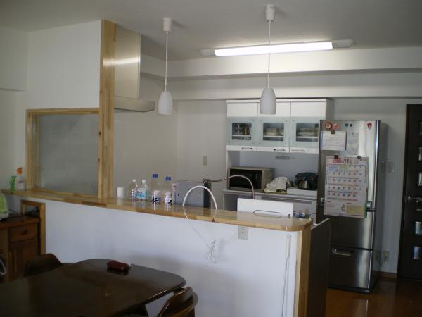 カウンター造作して対面キッチンに