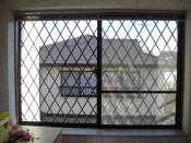 ガラス交換・面格子取付工事〜長与町〜