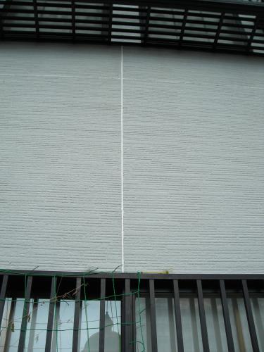 コーキングを打ち直しました。