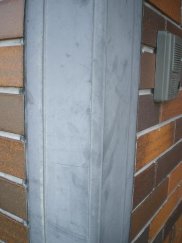 モール　塗装前