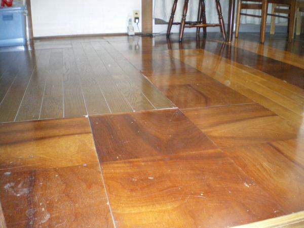 ぶかぶかのキッチン床