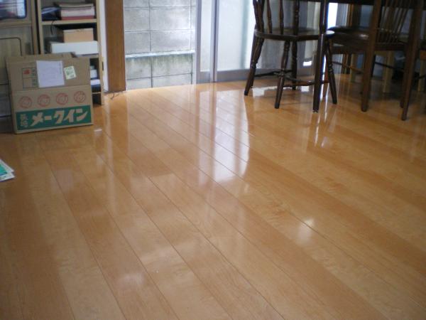 東洋T　ワックス不要のフローリング