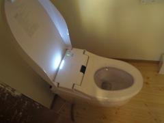 ＴＯＴＯのネオレストハイブリッドに交換！低水圧でも大丈夫な最新機種です。マンションでも設置できます。ＬＥＤがかっこよく光ってます。もちろん超節水型なので水道代も節約できることと思います。