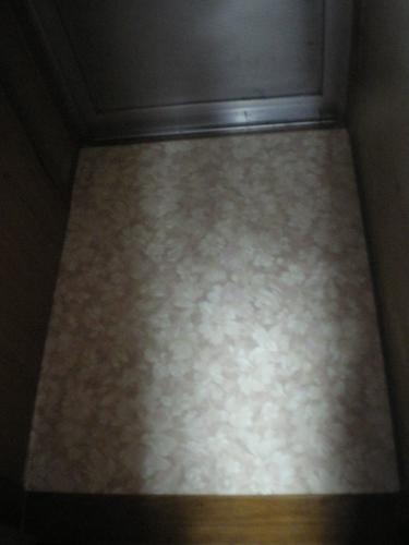 床ＣＦシート貼り