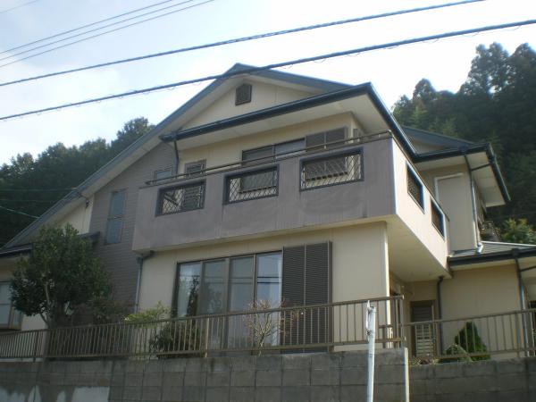 ベランダ部分の色褪せがありました。