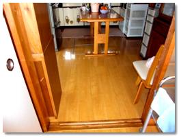 重ね貼りで強度も増して、明るくなりました。		