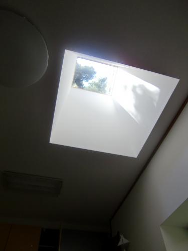 日差しが気持ちいい天窓です