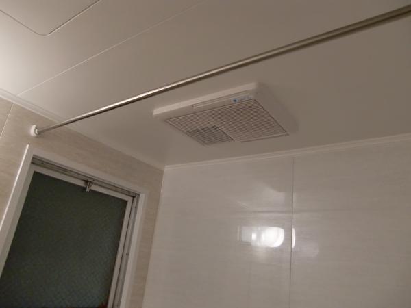 もちろん浴室暖房器・・・取り入れて寒さ対策バッチリデス