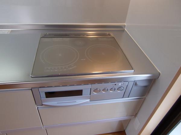 お婆ちゃんが使うので　安全なＩＨを採用しました