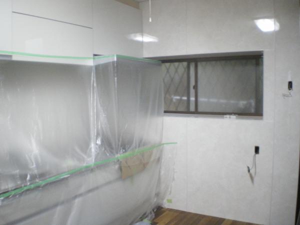 クロス工事前の養生状態