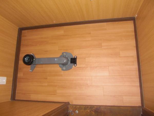 排水のアジャスターを取付ます。