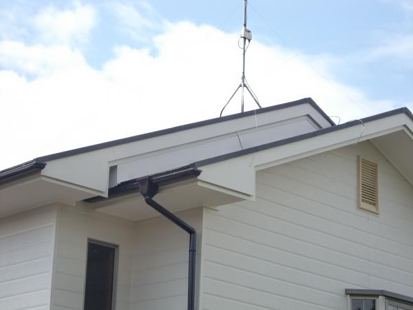 破風板は外装板を貼ったのちにウレタン塗装をしました。これで安心です