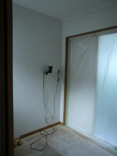 洗面所の内装工事が済んだところです。