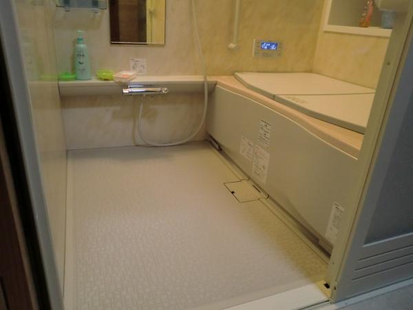 引き戸にし、段差もなくなり今までの不便さを解消しました。