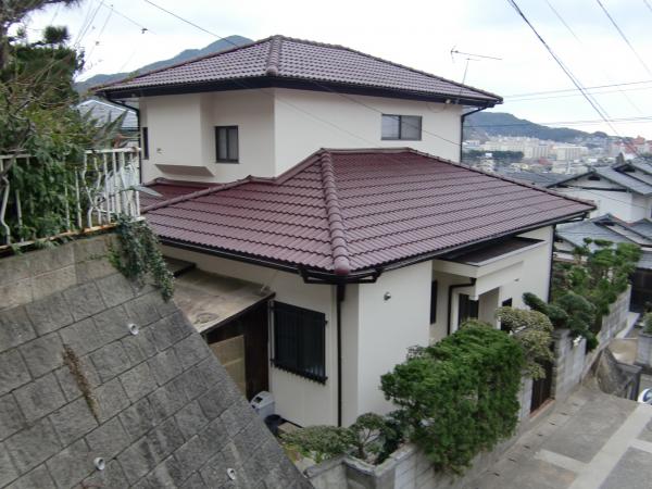 屋根は３度塗りでも仕上がりが悪かったので　ご満足頂くために４回目塗りをしました。バッチリ仕上がりました