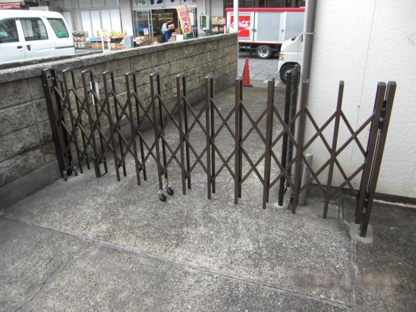 アコーデオンドア　テラス屋根