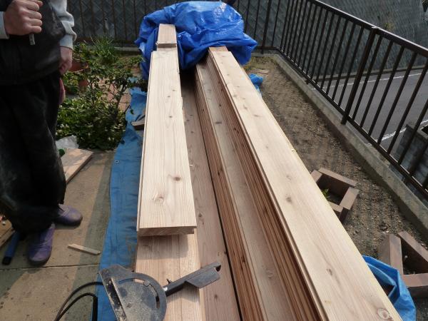 杉の無垢材（巾150mm・厚30mm）です。