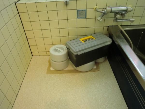 浴槽回りのコーキング打ちを行いました。これで安心です。