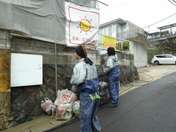 バイオ洗浄は外壁・屋根だけではなく外構も一緒に洗いました。
