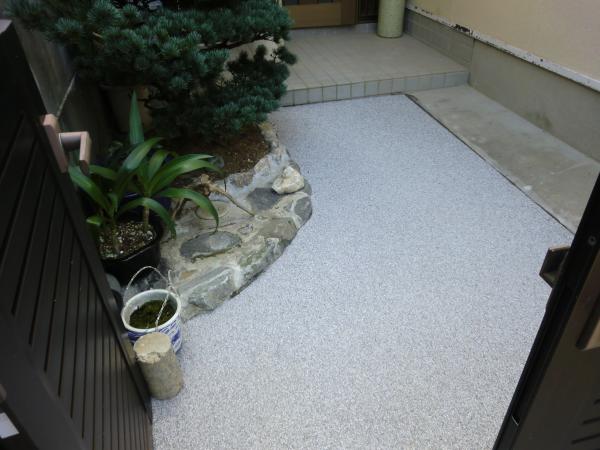 玄関ポーチも綺麗になりました。