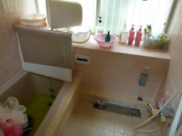 長崎市内には多い０.７５坪のお風呂を、