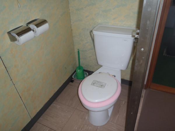 以前のトイレです。