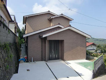 広い駐車スペースでお客様が来ても安心です。