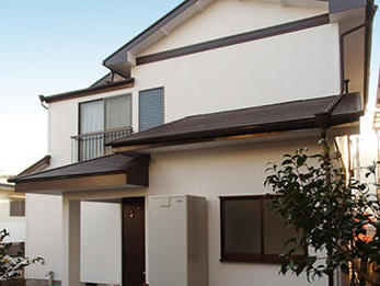 屋根と帯の濃茶色で締まった印象になりました！