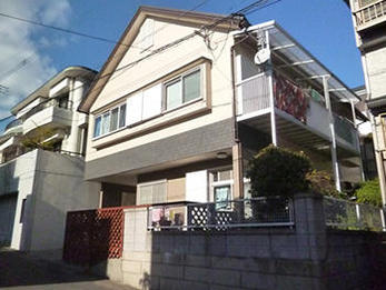 デザインサイディングで雰囲気を一新しました。