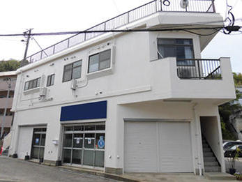 外壁補修、屋根の防水工事の丁寧な職人技に感動しました。