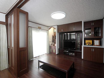 縦も横も思い通りの寸法でオリジナルの造作家具が完成しました。