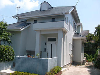 外壁・屋根どちらも綺麗に仕上がりました！