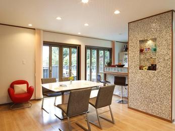 壁を取り除くことで強度が落ちないよう、職人とも相談しながら補強面には特にこだわりました。快適に安心して暮らしていただける住まいになったではないでしょうか。